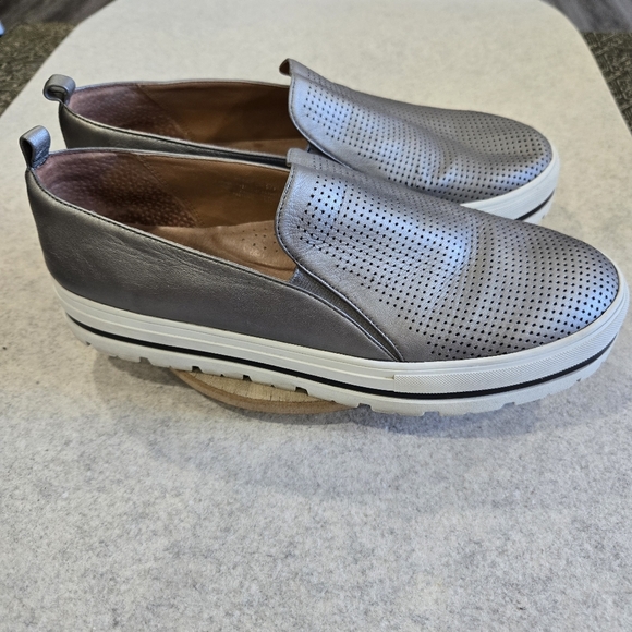 🐢 Halogen Metallic Silver Chunky sneaker.  1" platform.  Size 10. - Picture 6 of 16